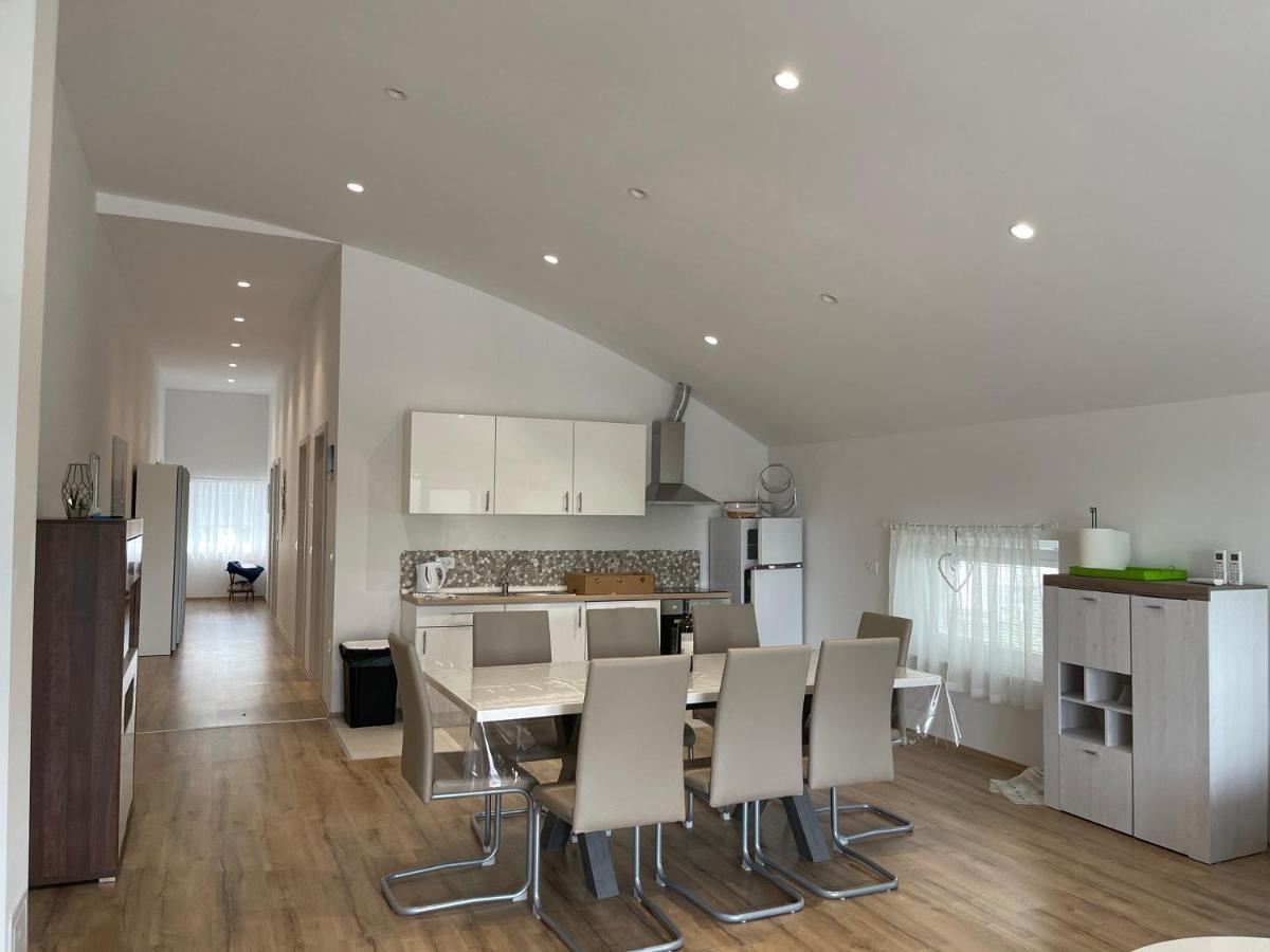 Apartmaji Meduza 2 Izola Esterno foto