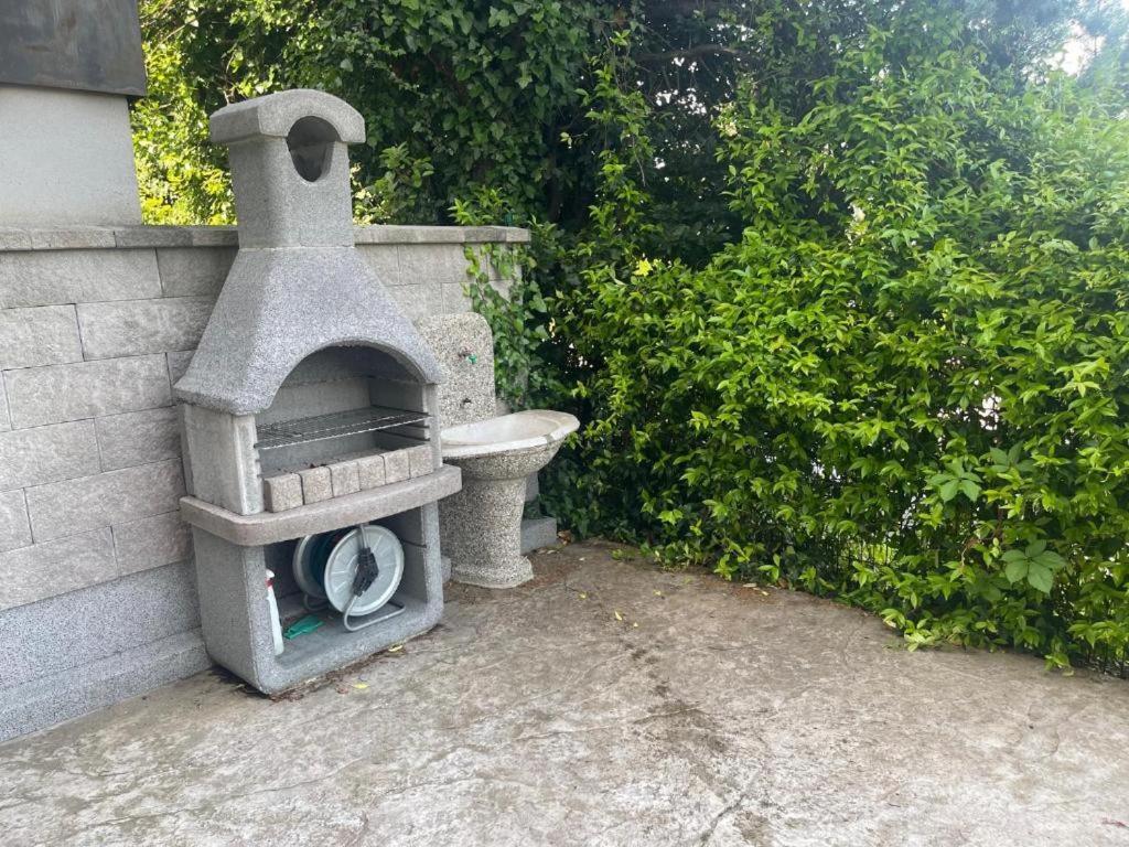 Apartmaji Meduza 2 Izola Esterno foto
